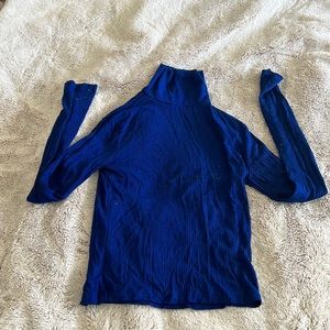 Cropped turtleneck